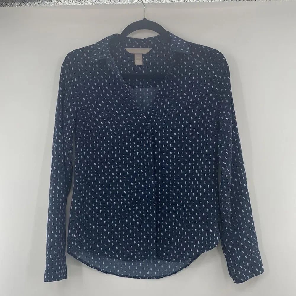 H&M Blue Shite Design Print Blouse size 2